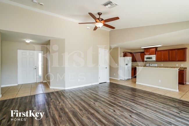 Photo - 2203 SW 11th Ct