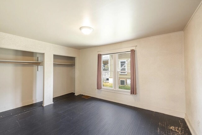1111 E Augusta Ave