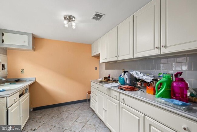 Photo - 609 Jefferson St