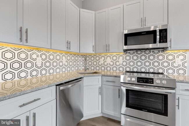 Photo - 2119 N Front St Unit 304