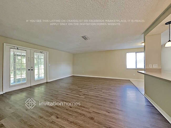 Photo - 513 Lakeview Dr