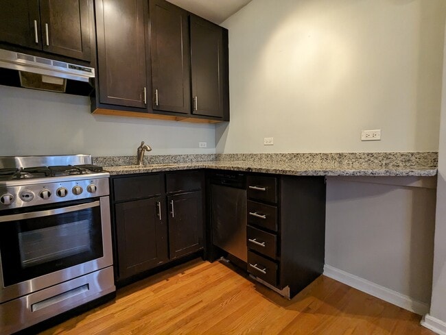 Photo - 618 W Patterson Unit 307