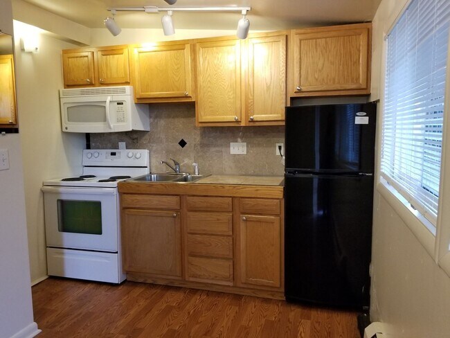 Building Photo - Seven Thirty, LLC (745) Unit 745 #1