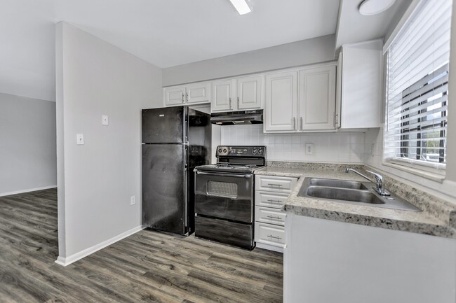 Building Photo - Vista Palms Rental
