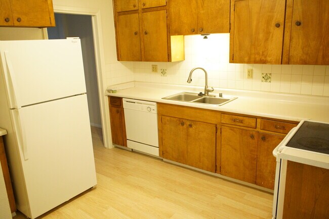 Building Photo - 1509 Montana Ave Unit 3