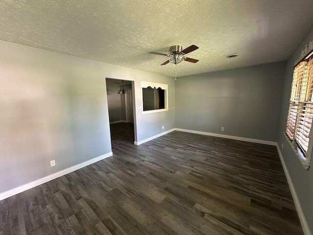 Photo - 401 Embry Villa Dr