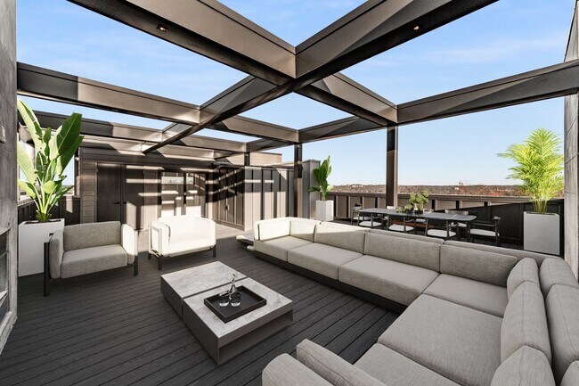 Photo - Absolute Stunner 4BE/4.5BA located near Ch...