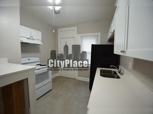 Photo - 3259 Carrollton Ave