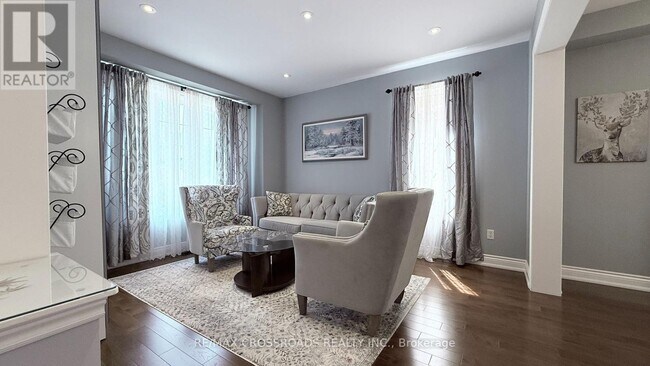 Photo - 72 Skywood Dr