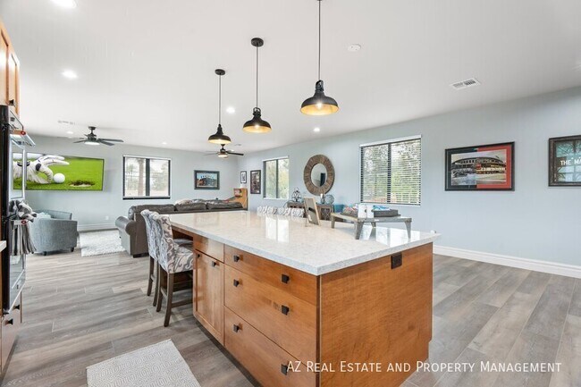 Photo - 3113 N 56th St