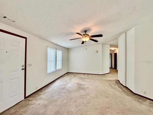 Photo - Spacious 2 bed/ 2 bath rental in Sebastian!