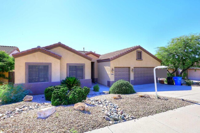 Photo - 2007 E Topeka Dr