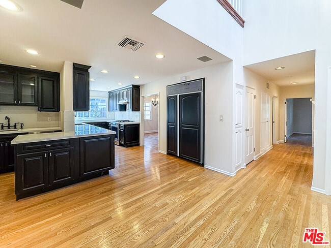 Photo - 2445 22nd St