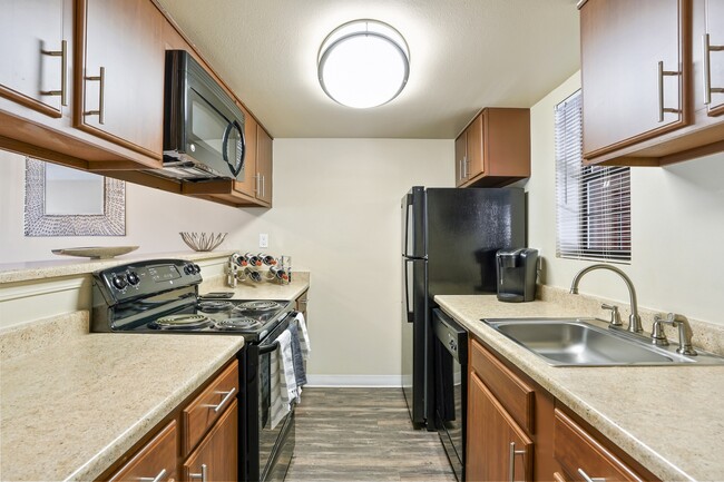 The Joliet at Lowry - The Joliet at Lowry Apartments