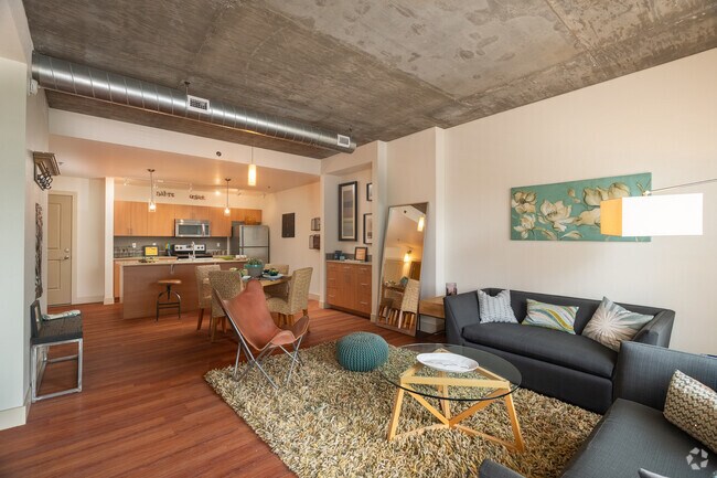 1BR, 1BA - 881SF - 2020 Lawrence