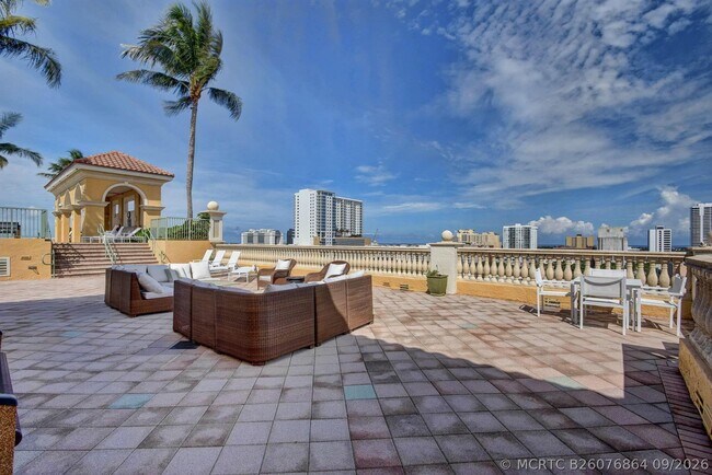 Photo - 403 S Sapodilla Ave Unit 718