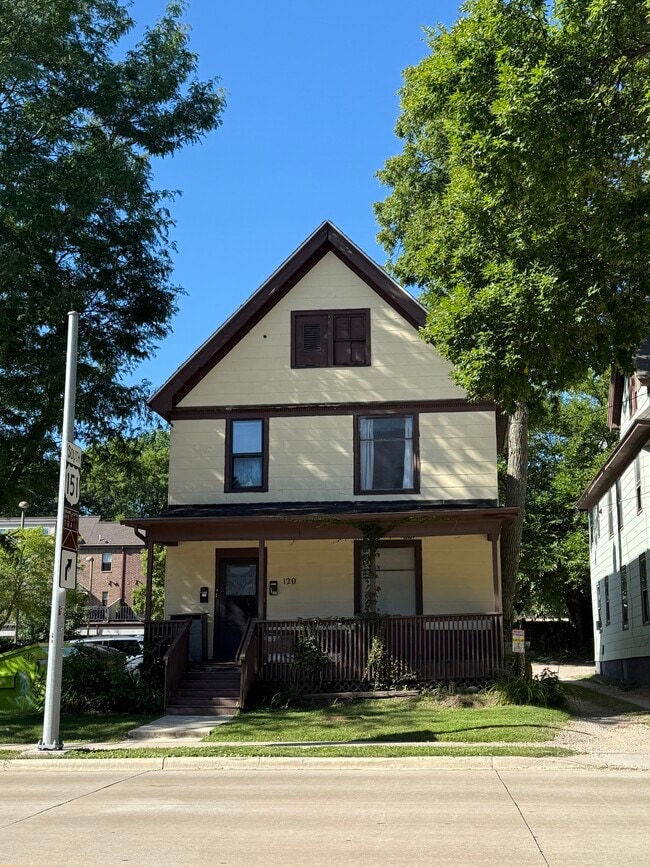 Photo - 120 S Blair St