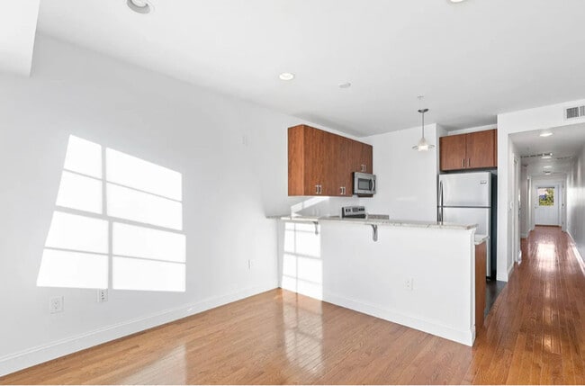 Building Photo - 415 Jackson St Unit 1R Rental