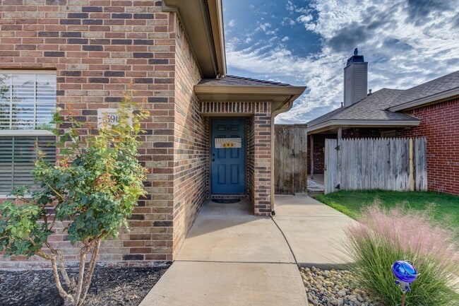 Photo - Garden Home In Cooper West