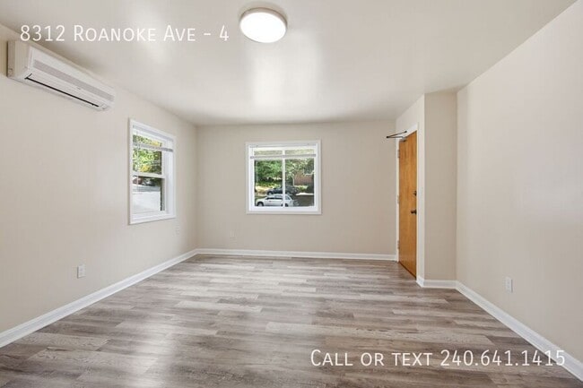 Building Photo - 8312 Roanoke Ave Unit 4