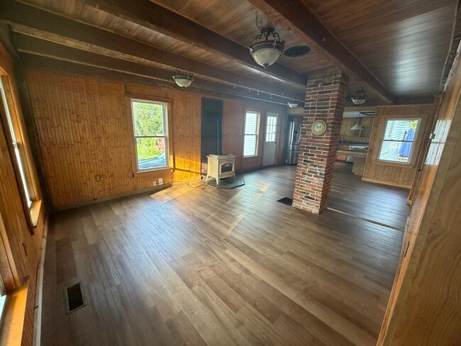 Photo - 173 Main St Unit 1