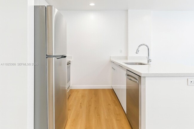 Photo - 1950 Fletcher St Unit 202