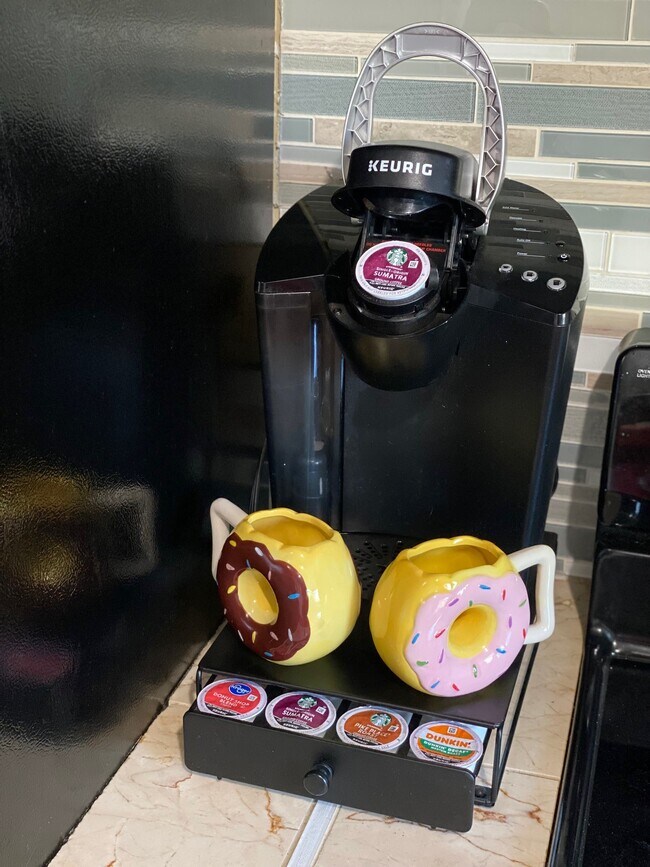 kitchen - 9001 Shaun Landing Cir Unit B