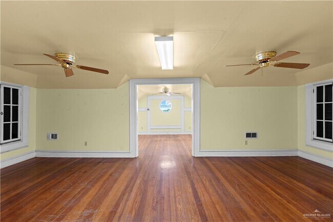Photo - 14 W Business 83 Unit 61