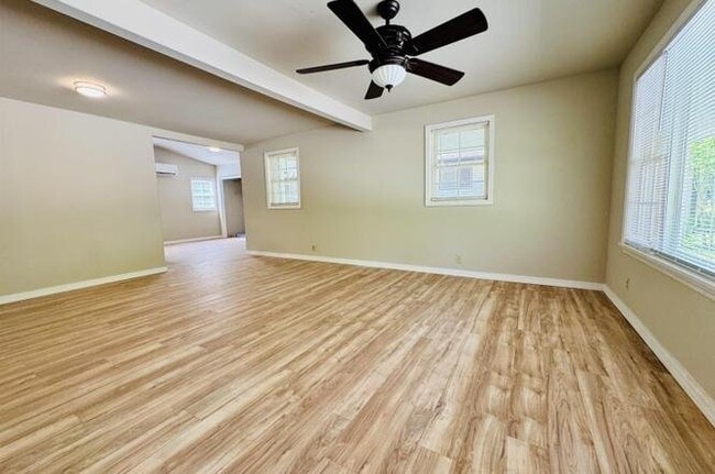Photo - 134 Hiawatha Dr