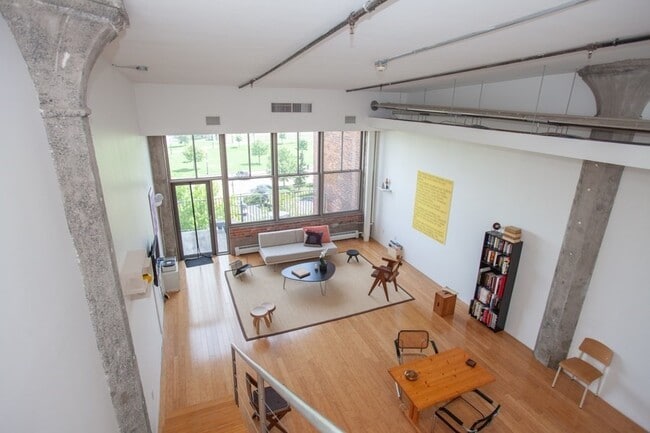 Photo - 156 Porter St Unidad 319