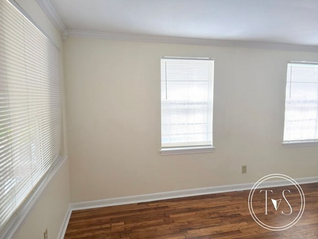 Photo - MOVE-IN READY NOW!