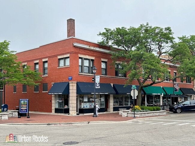 Building Photo - 342 Park Ave Unit A06C