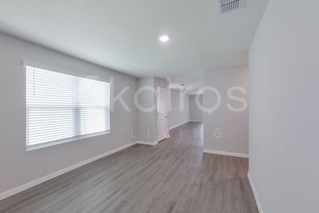 Photo - 8700 SW 43rd Ter