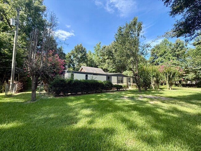 Photo - 143 Maple St