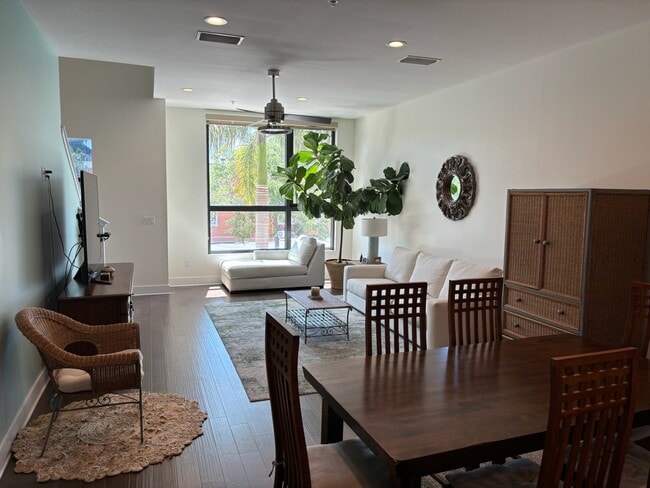Photo - 130 8th St N