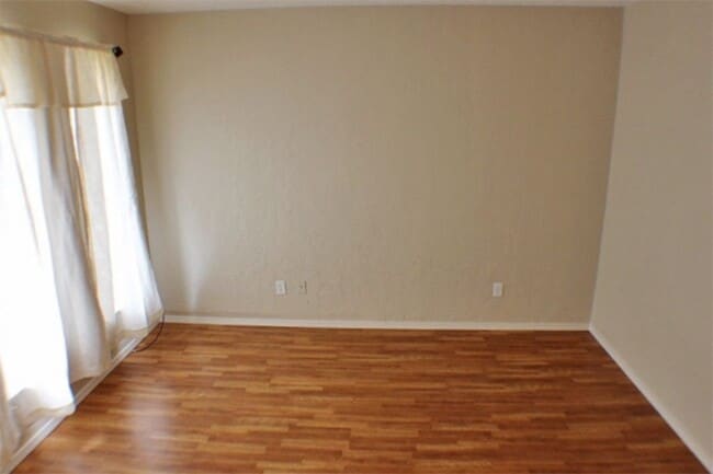 Photo - 2 NW 69th St