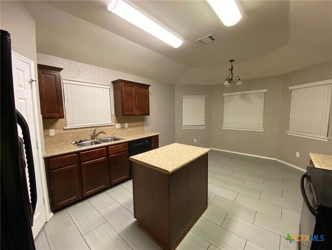 Photo - 5322 Birmingham Cir