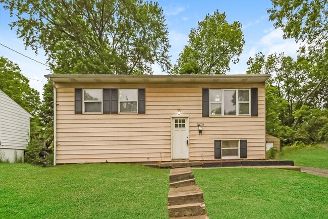 Building Photo - 2470 Berthbrook Dr