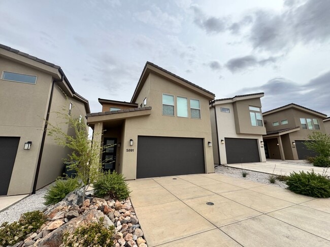 Photo - Beautiful 3 bed 2.5 bath Home!