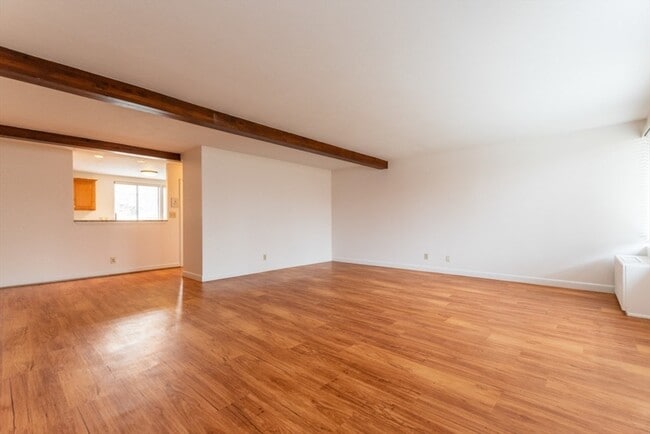 Photo - 8 Longwood Dr Unit 4