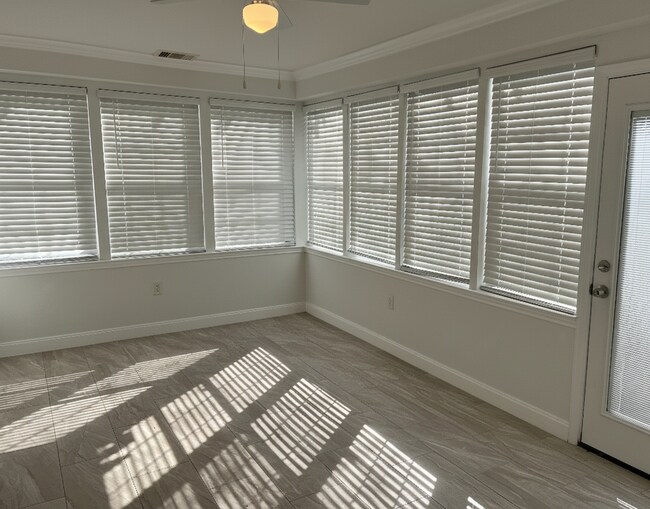 Photo - 4390 Harvest Ln