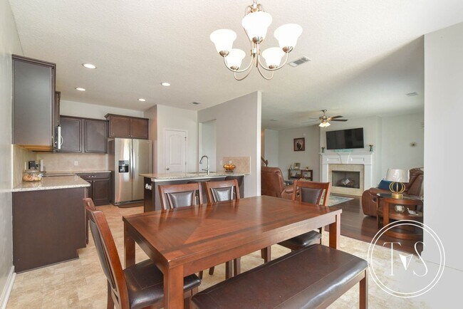 Photo - 1095 Marne Blvd