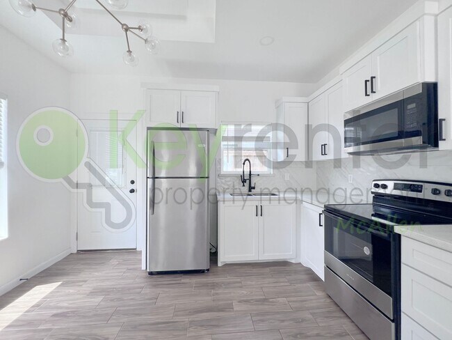 Photo - SUPER LOW PRICED - Like Brand New 2bed/2bath Apartment in Edinburg. Don't Miss Out!