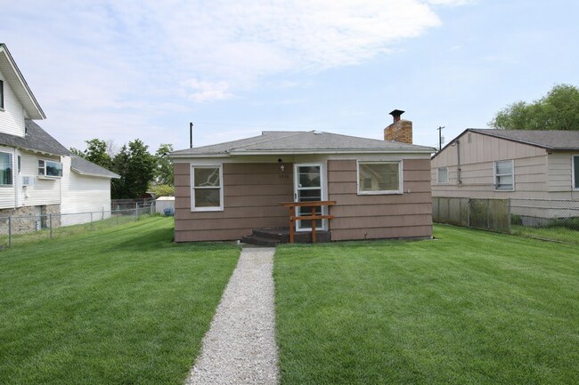 Building Photo - 1924 E Courtland Ave