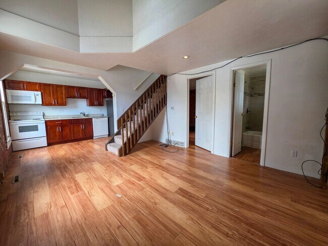 1742 Walnut St Unit 1