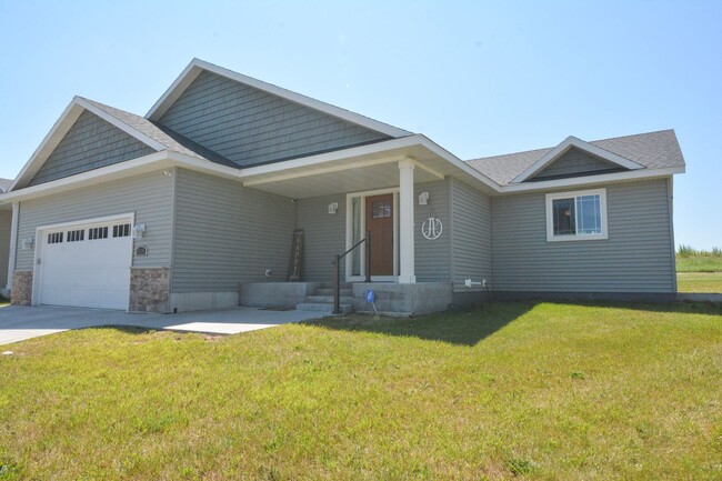 Beautiful, Modern, Updated, 4 Bed 3 Bath A... - Beautiful, Modern, Updated, 4 Bed 3 Bath A... House
