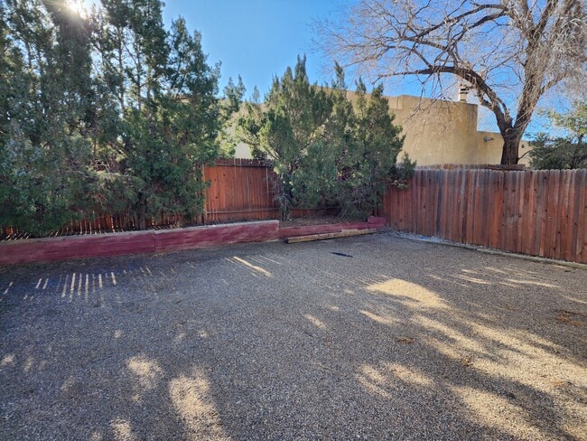 Photo - 112 Canyon View Ct NE