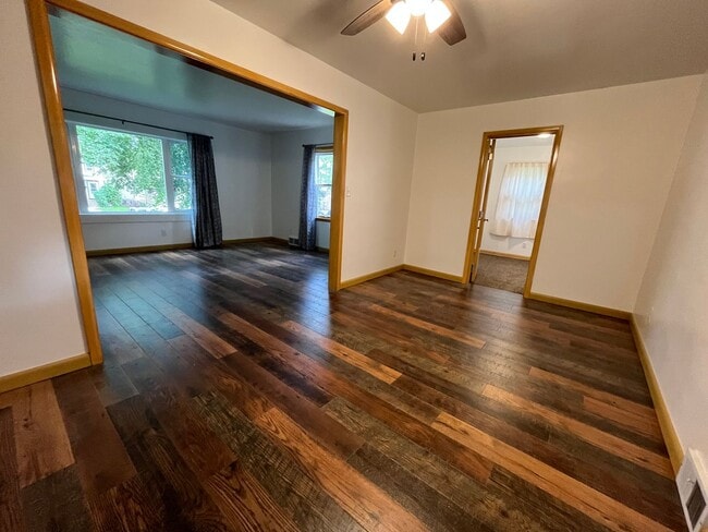 Photo - Spacious Main Level 3 Bed/1 Bath Apartment!
