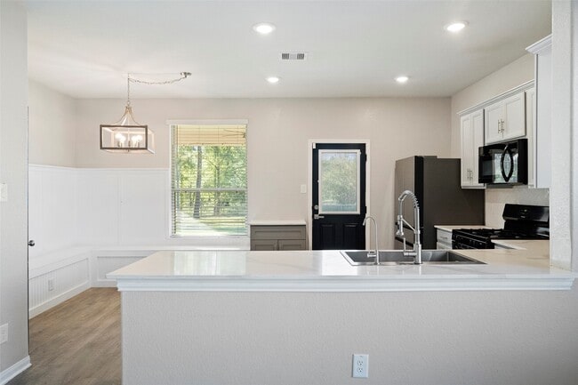 Photo - 6161 White Oak Leaf Lp