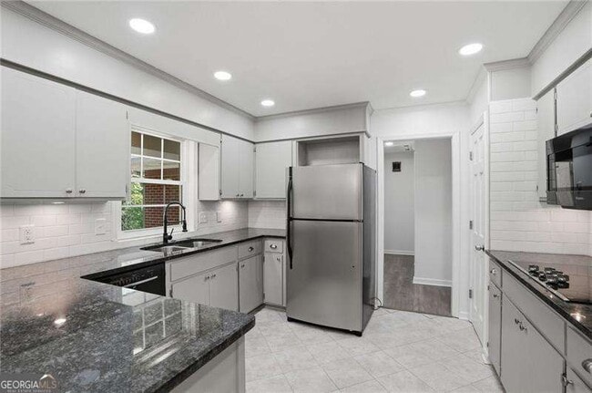 Building Photo - 128 McNeal Rd